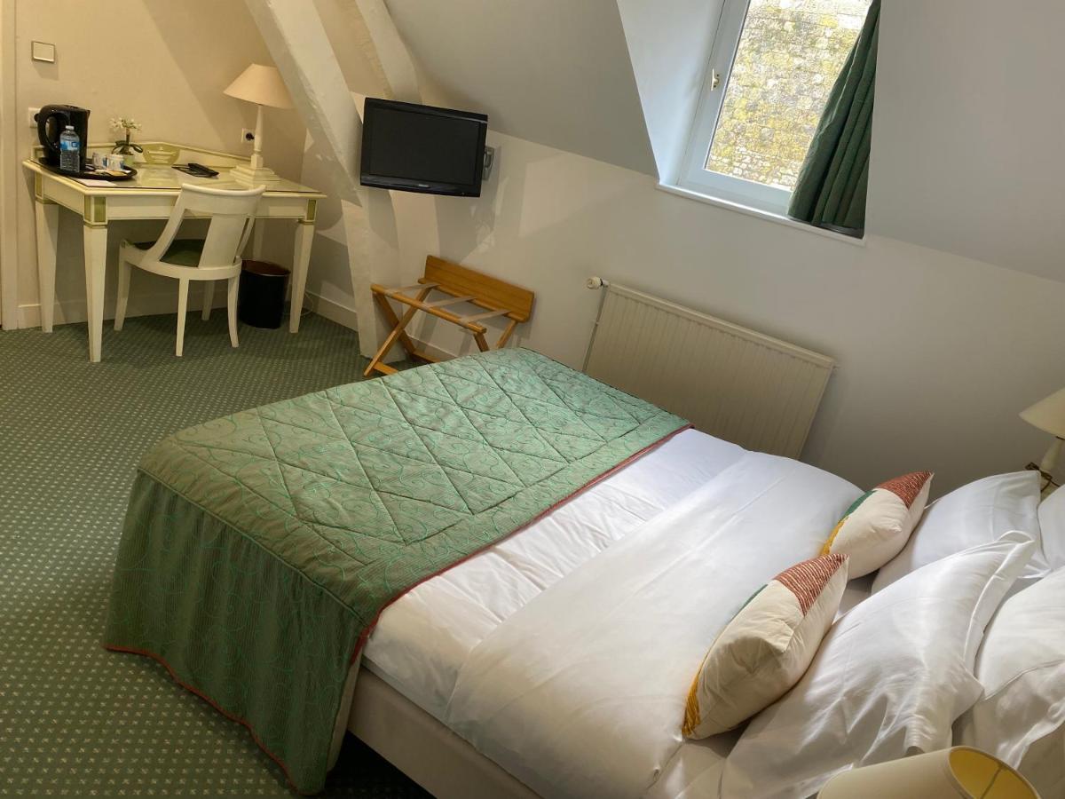 Hotel De La Tour Pont-de-lʼArche Zewnętrze zdjęcie